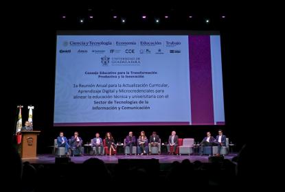 Abren diálogo para modernizar el aprendizaje en la educación superior