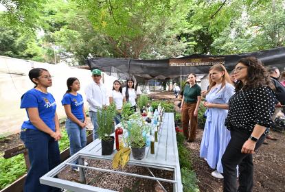 Preparatoria de El Grullo cultiva conciencia ambiental en taller agroecológico