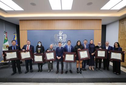 Gobierno estatal reconoce a universitarios con Premio Jalisco 2025