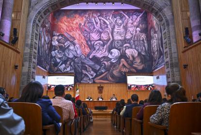 Aprueba UdeG ingreso directo a hijas e hijos de bomberos caídos en su deber
