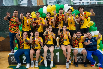 Suma UdeG medallas en bádminton, karate y atletismo
