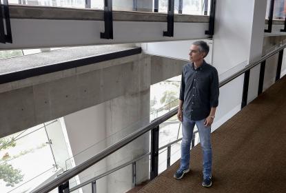 Invita Juan Nepote a taller de divulgación científica “Ciencia para peatones”