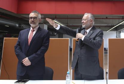 Impulsará la extensión de los servicios bibliotecarios y la educación autodidacta y formal, el nuevo director de la BPEJ