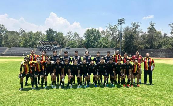 Gana la selección varonil de futbol asociación, medalla de plata en el Campeonato Nacional Universitario 2025