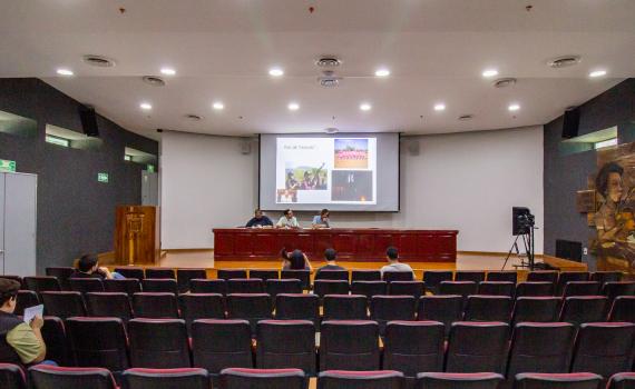 Analizan la privatización como germen de violencia estructural