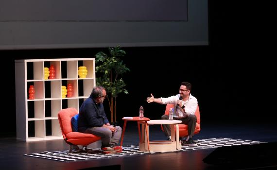 Comparte el cineasta Juan Antonio Bayona su proceso creativo 